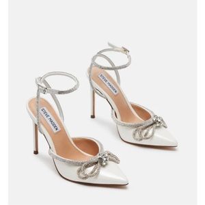 Steve Madden viable off-white heels